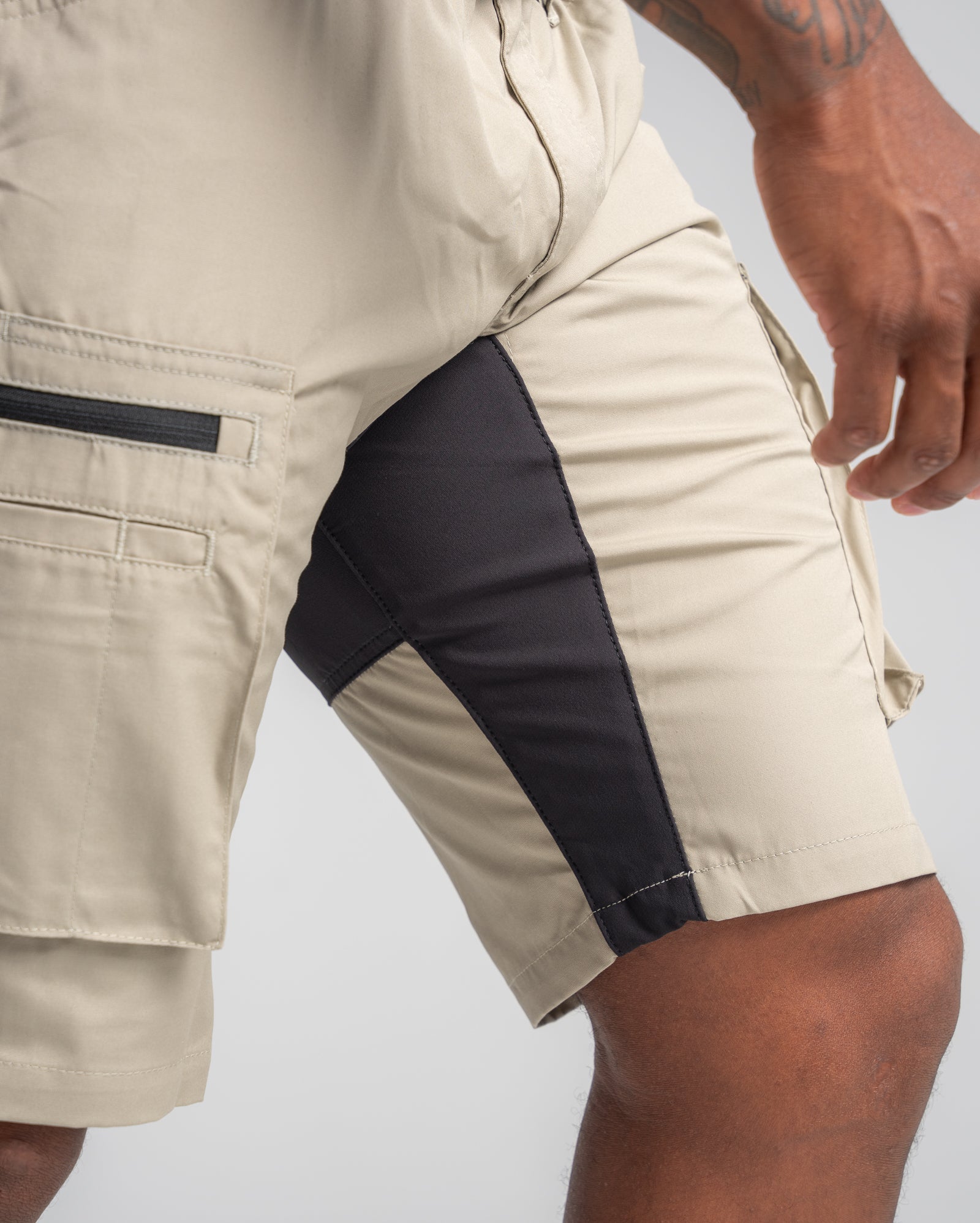 Service Shorts With Stretch - Burned Red/Black