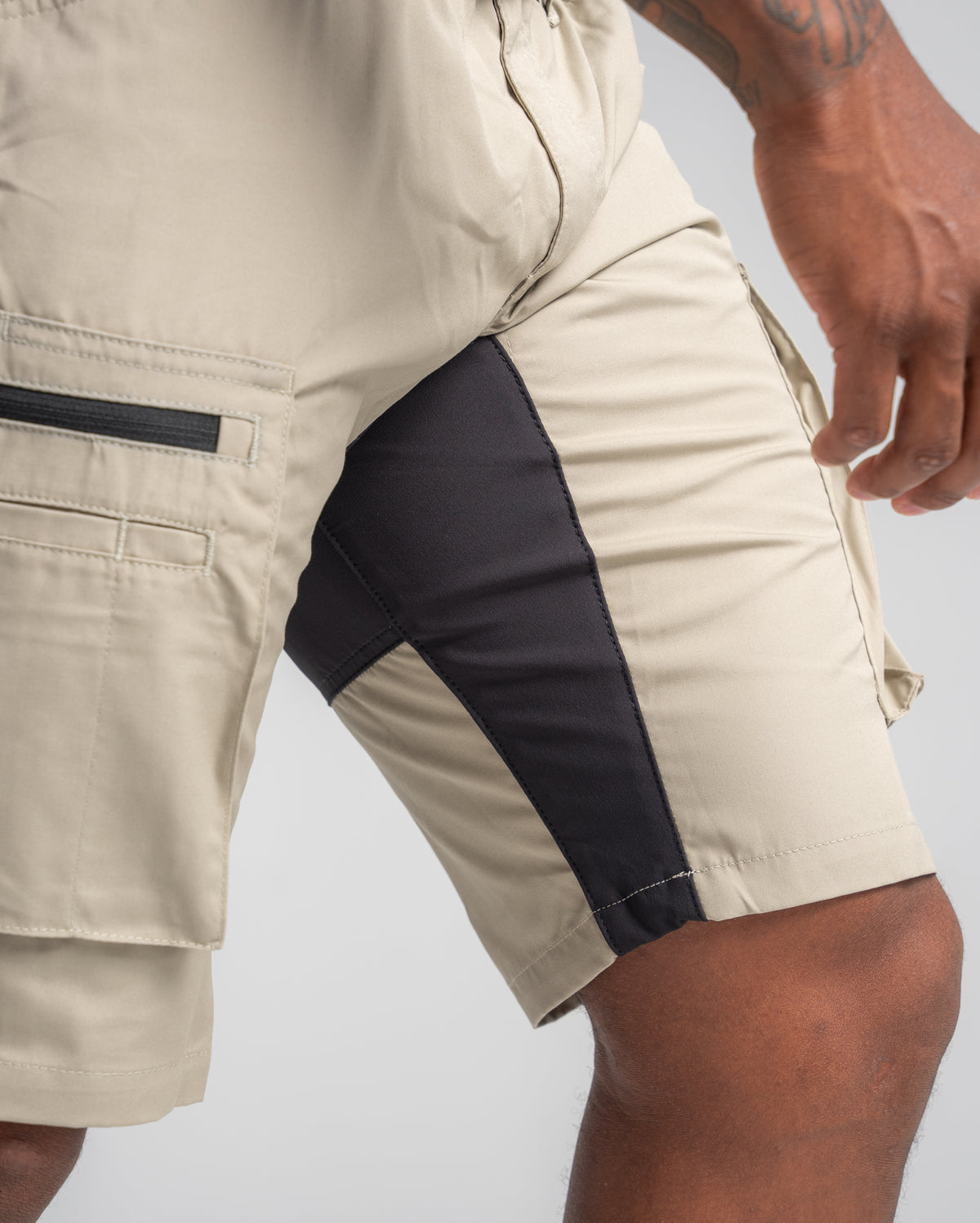 Stratus Lite Shorts - Grey/Black